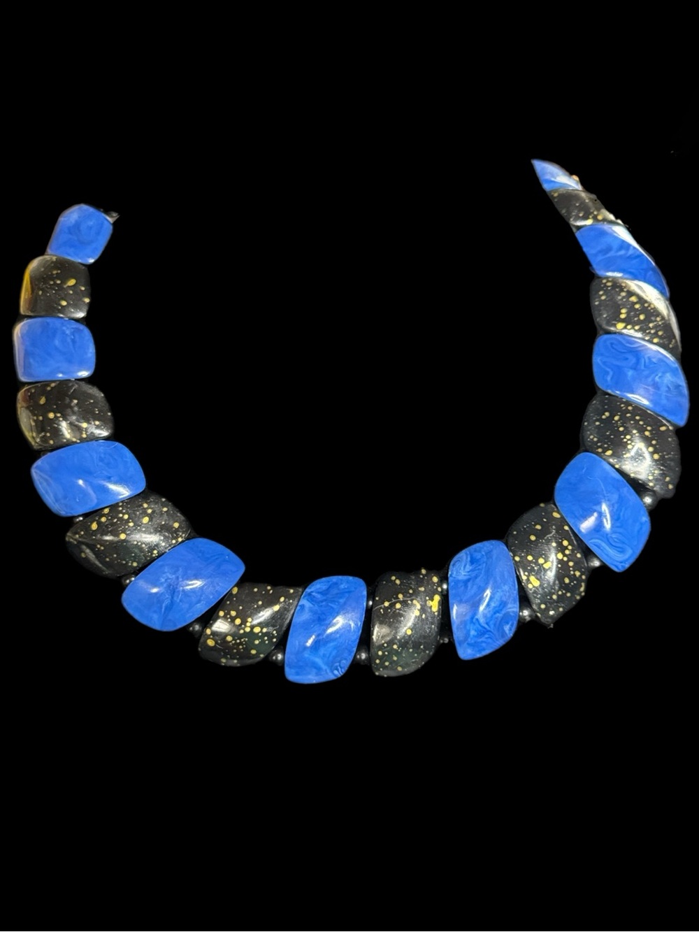 Vintage 80’s Avon Blue and Black Necklace